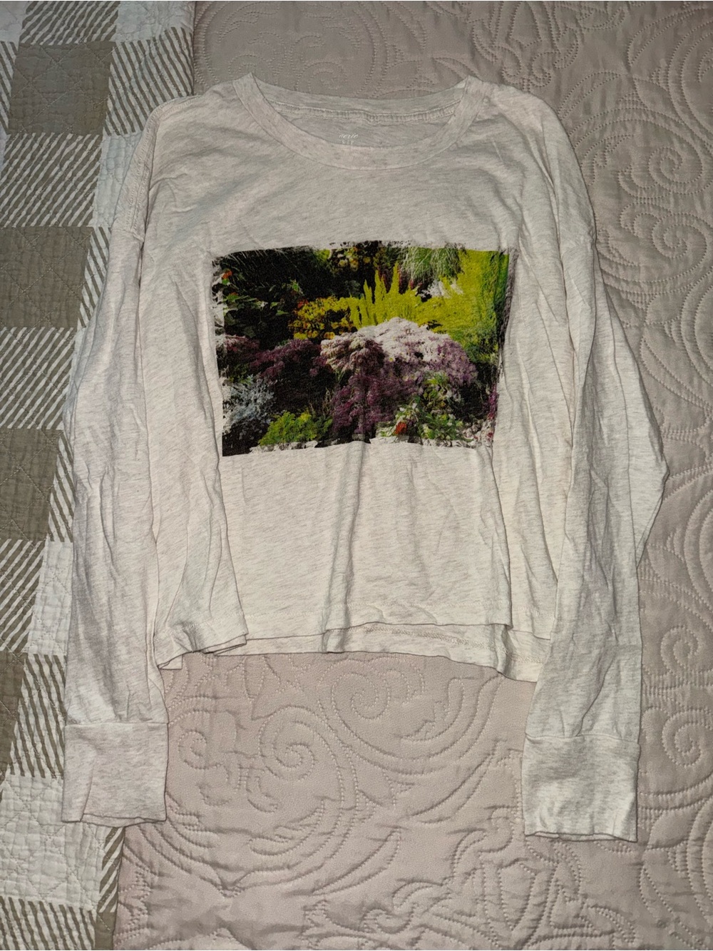 Aerie Cropped Long Sleeve Graphic Tee